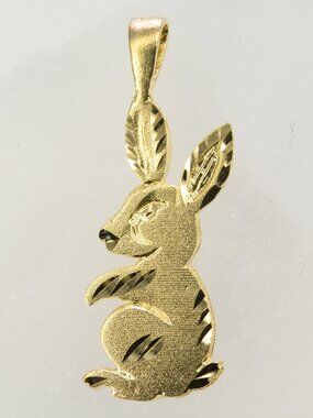 10k Vintage Diamond Cut Bunny